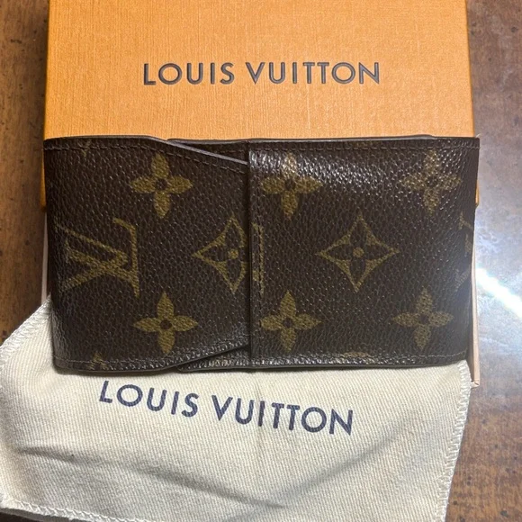 Louis Vuitton Brown Monogram Multi Purpose Case/Holder, Box & Dustbag - Picture 2 of 14